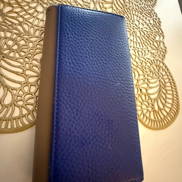 Marc by Marc Jacobs Beige and Navy Wallet - Picture 8 of 9